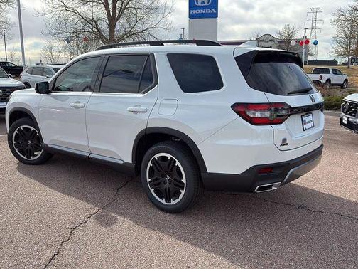 2026 Honda Pilot Touring 8-Passenger