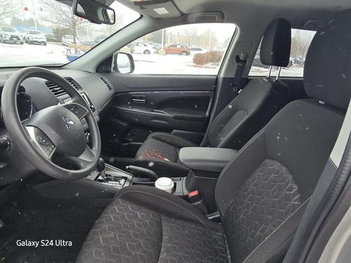 2024 Mitsubishi Outlander Sport SE