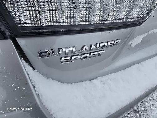 2024 Mitsubishi Outlander Sport SE