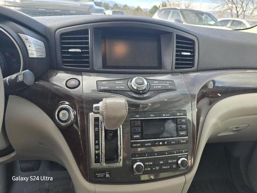 2013 Nissan Quest SV