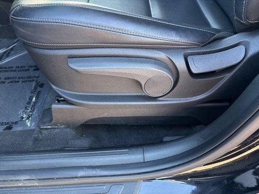 Ebony Black 2023 Kia Telluride LX