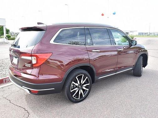 2022 Honda Pilot Touring 8-Passenger