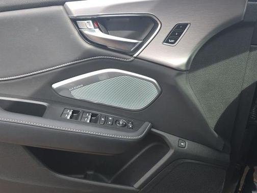 Majestic Black Pearl 2024 Acura RDX Technology Package