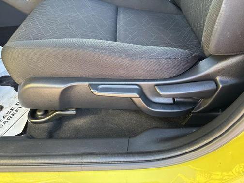 Mystic Yellow Pearl 2016 Honda Fit EX