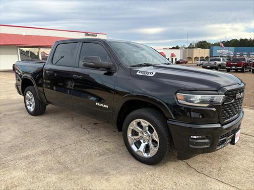 2025 RAM 1500 Lone Star Crew Cab 4x4 57' Box