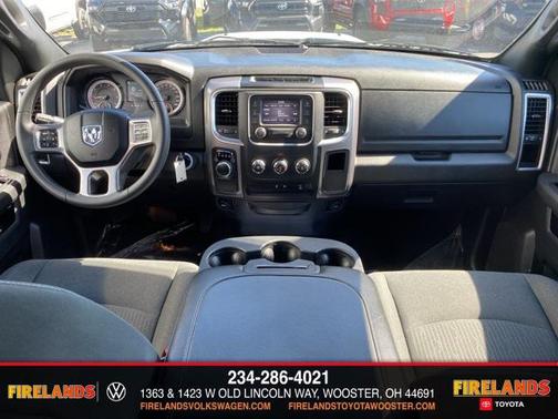2024 RAM 1500 Classic Warlock Crew Cab 4x2 5'7' Box