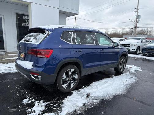 2024 Volkswagen Taos 1.5T SE