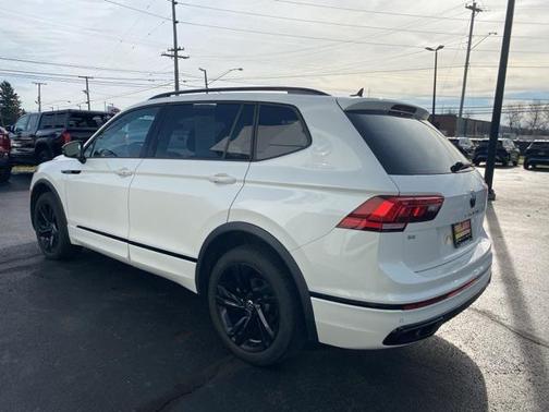 2023 Volkswagen Tiguan 2.0T SE R-Line Black 4MOTION
