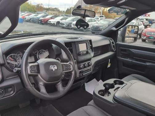 2024 RAM 2500 Tradesman Regular Cab 4x2 8' Box