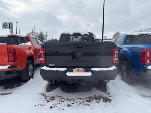 2024 RAM 2500 Tradesman Regular Cab 4x2 8' Box