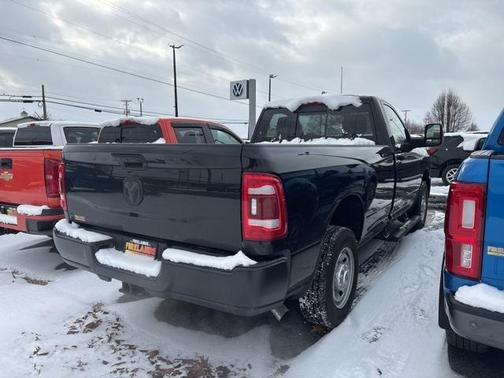 2024 RAM 2500 Tradesman Regular Cab 4x2 8' Box