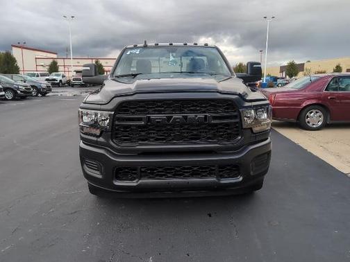 2024 RAM 2500 Tradesman Regular Cab 4x2 8' Box