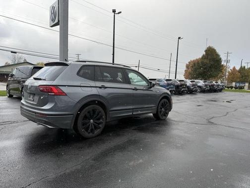 2021 Volkswagen Tiguan 2.0T SE R-Line Black 4MOTION