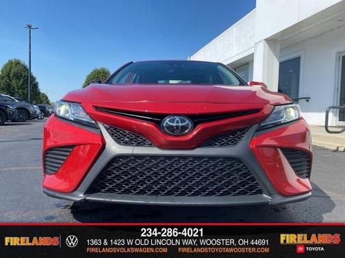 2020 Toyota Camry SE