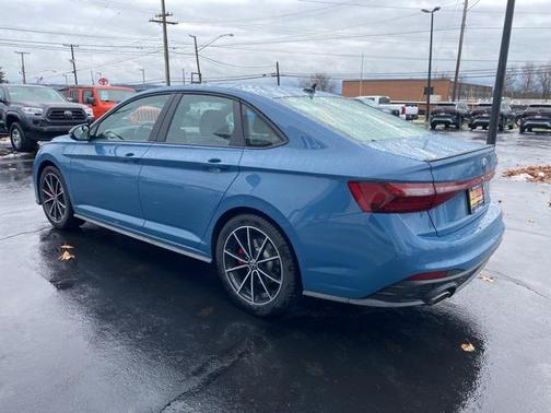 2025 Volkswagen Jetta GLI 2.0T Autobahn