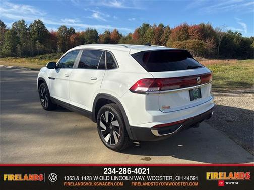 2024 Volkswagen Atlas Cross Sport 2.0T SE w/Technology 4MOTION