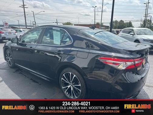 2018 Toyota Camry SE
