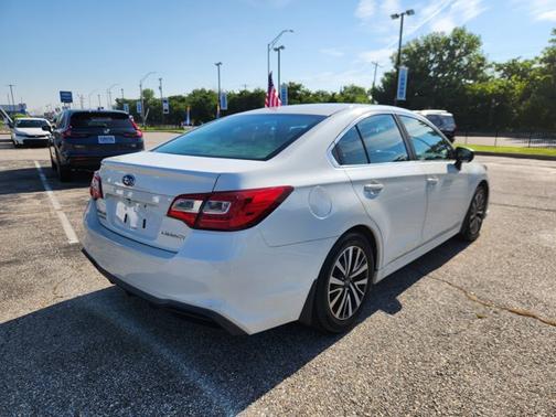 2018 Subaru Legacy 2.5i