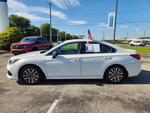 2018 Subaru Legacy 2.5i