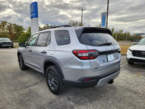 2025 Honda Pilot TrailSport