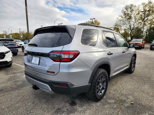2025 Honda Pilot TrailSport