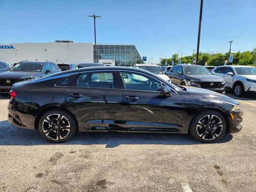 Ebony Black 2024 Kia K5 GT-Line