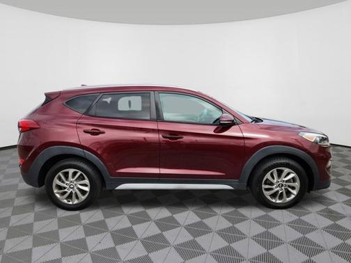 2017 Hyundai TUCSON SE Plus