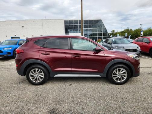 2017 Hyundai TUCSON SE Plus