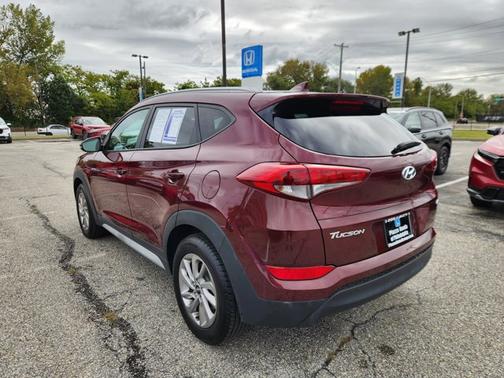 2017 Hyundai TUCSON SE Plus