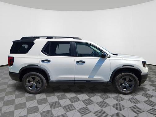 Platinum White Pearl 2026 Honda Passport RTL