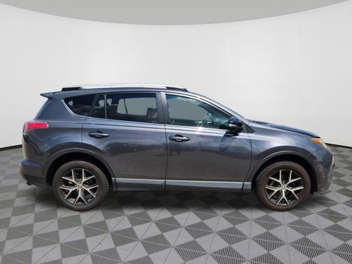 2016 Toyota RAV4 SE