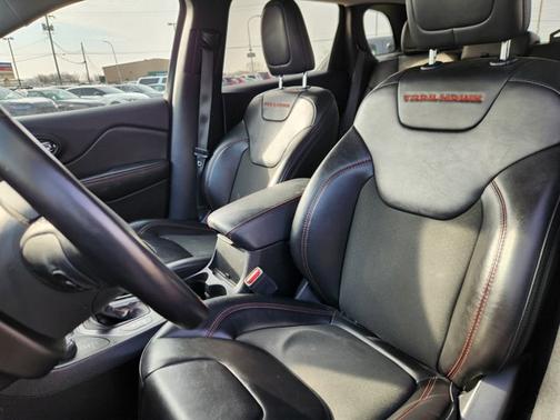 2021 Jeep Cherokee Trailhawk