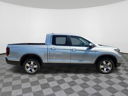 Solar Silver Metallic 2026 Honda Ridgeline RTL