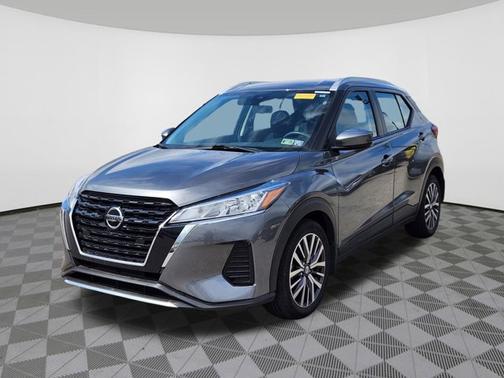 Gun Metallic 2021 Nissan Kicks SV