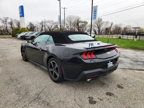 2024 Ford Mustang I4CV