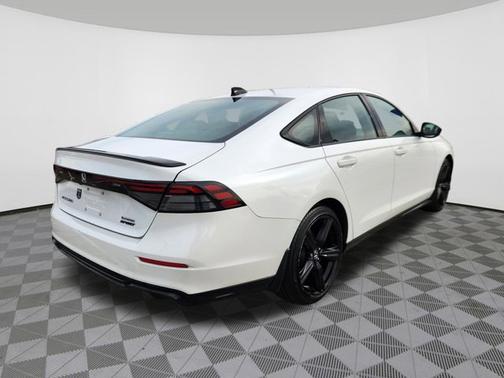 2023 Honda Accord Hybrid Sport-L