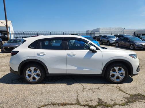 2025 Honda HR-V LX