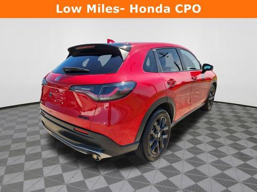 R 81/Milano Red 2024 Honda HR-V Sport