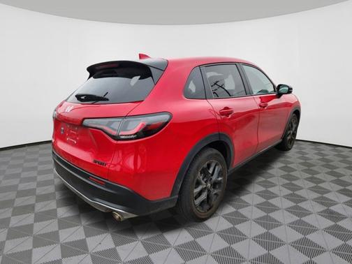 R 81/Milano Red 2024 Honda HR-V Sport