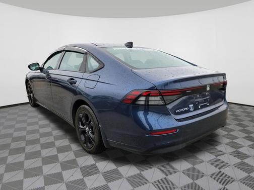 Bu 2025 Honda Accord SE