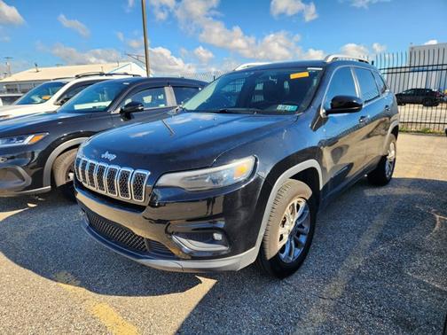 Diamond Black Crystal Pearlcoat 2019 Jeep Cherokee Latitude Plus
