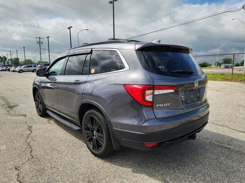 Gy/Modern Steel 2022 Honda Pilot Special Edition