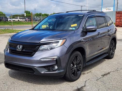 Gy/Modern Steel 2022 Honda Pilot Special Edition