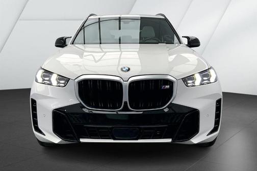 2024 BMW X5 M60i