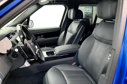 2025 Land Rover Range Rover P550e Autobiography