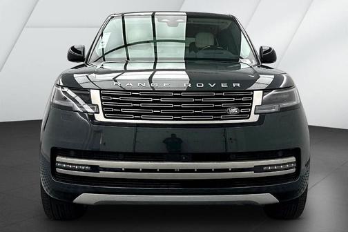 Belgravia Green 2026 Land Rover Range Rover P400 SE