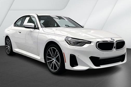 2025 BMW 230 i xDrive