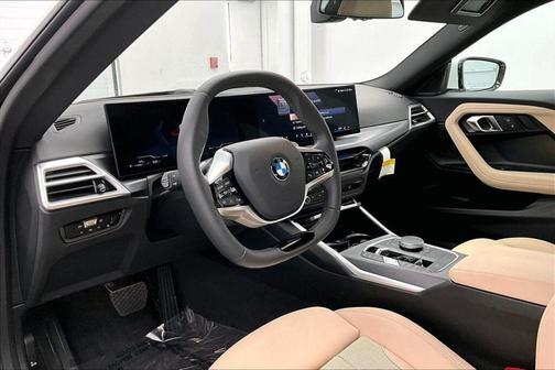 2025 BMW 230 i xDrive