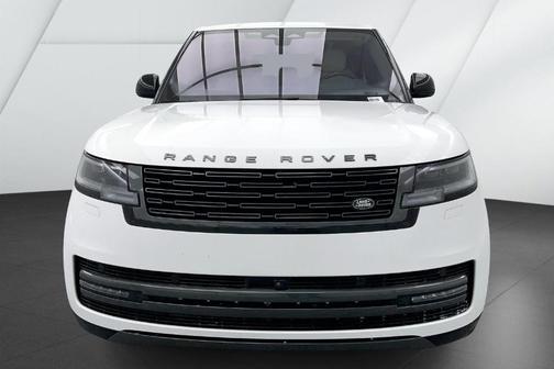 2023 Land Rover Range Rover P530 SE