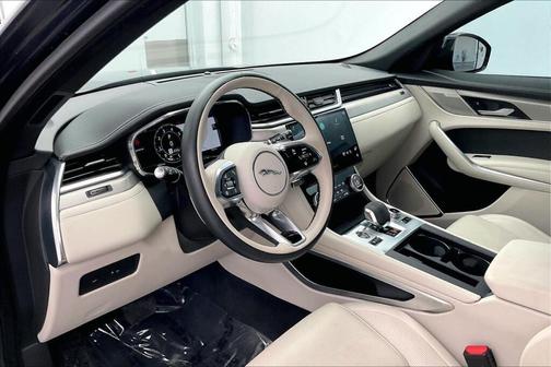 2025 Jaguar F-PACE P250 R-Dynamic S